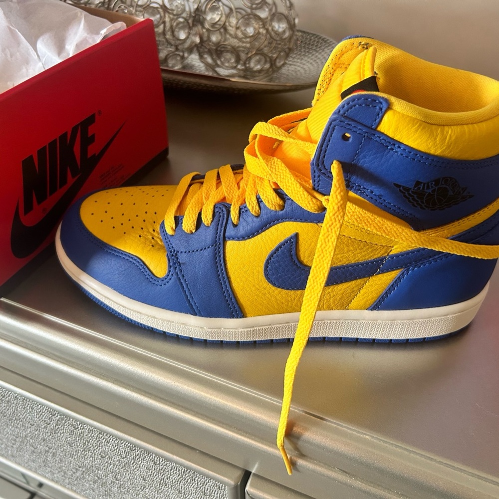 Brand New Nike Air Jordan 1 Retro High Top - Royal Blue & Yellow